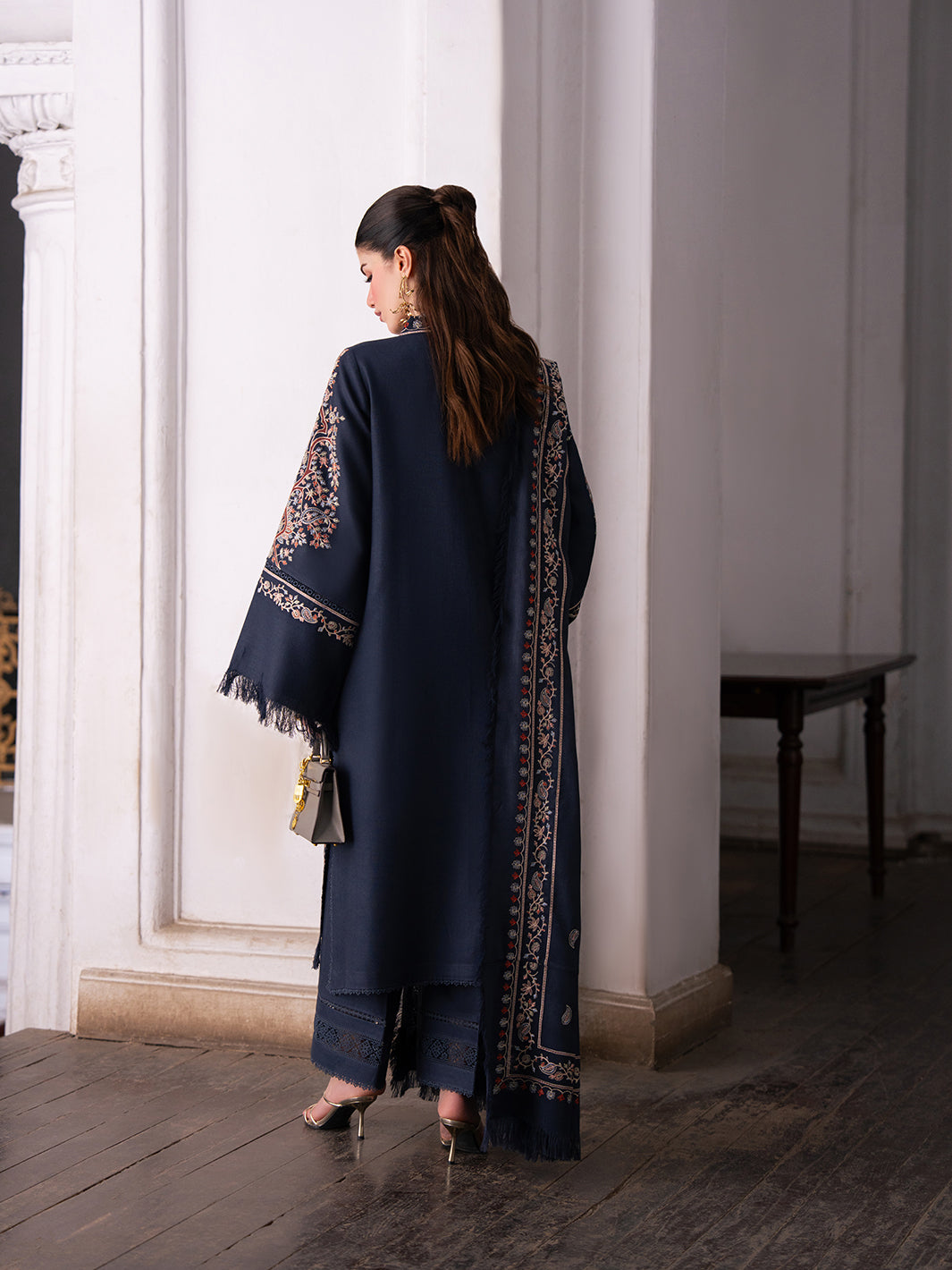 1022 B | 3 PC Unstitched