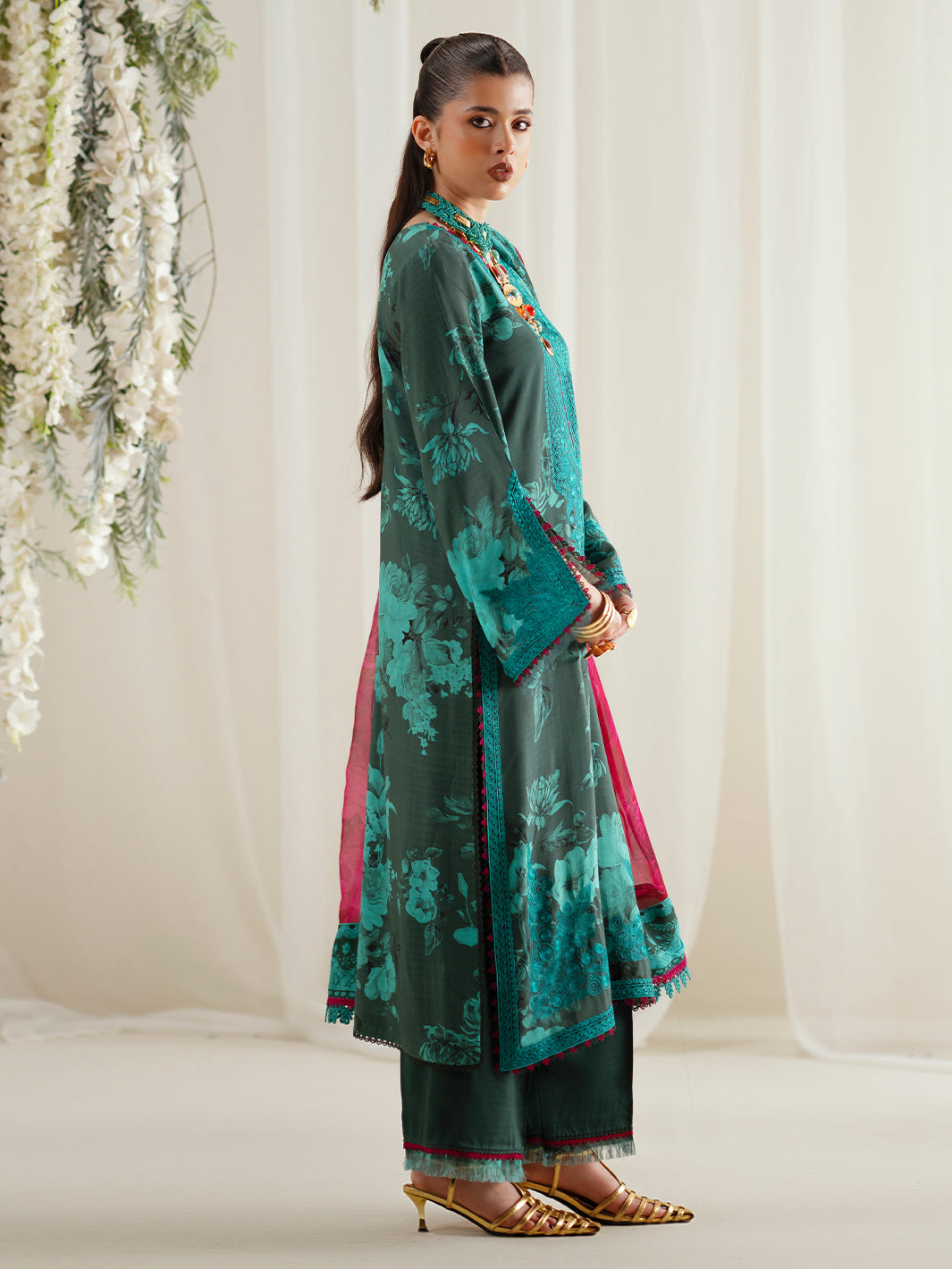 1106-B | Unstitched