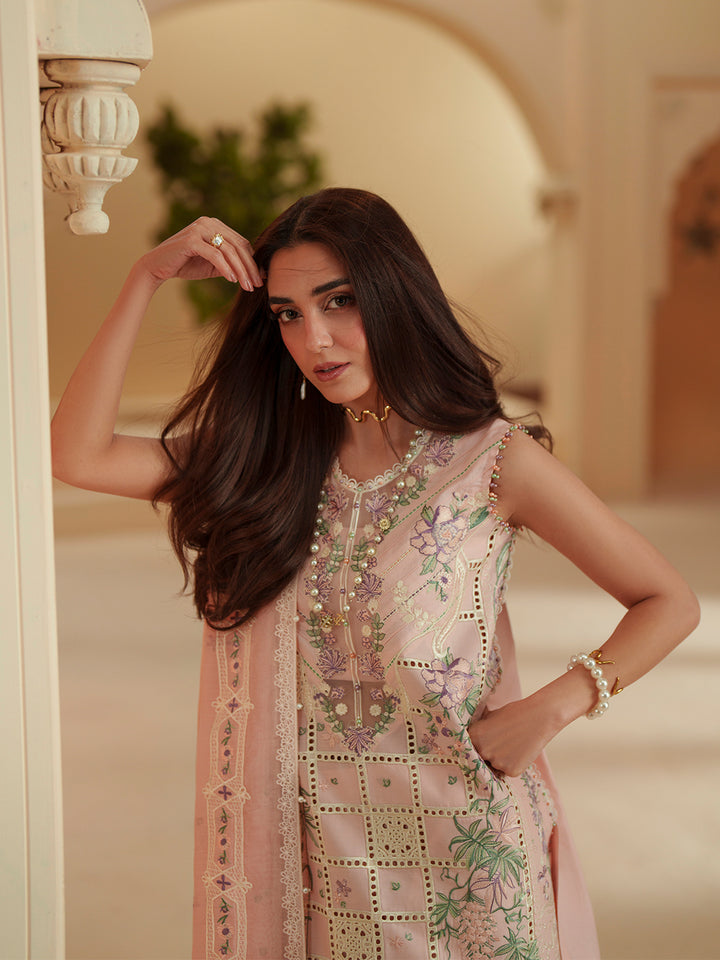 D-111-B | 3 PC Luxury Lawn