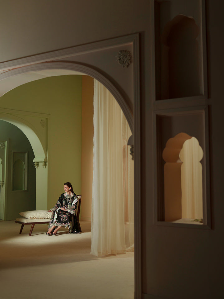 D-112-B | 3 PC Luxury Lawn