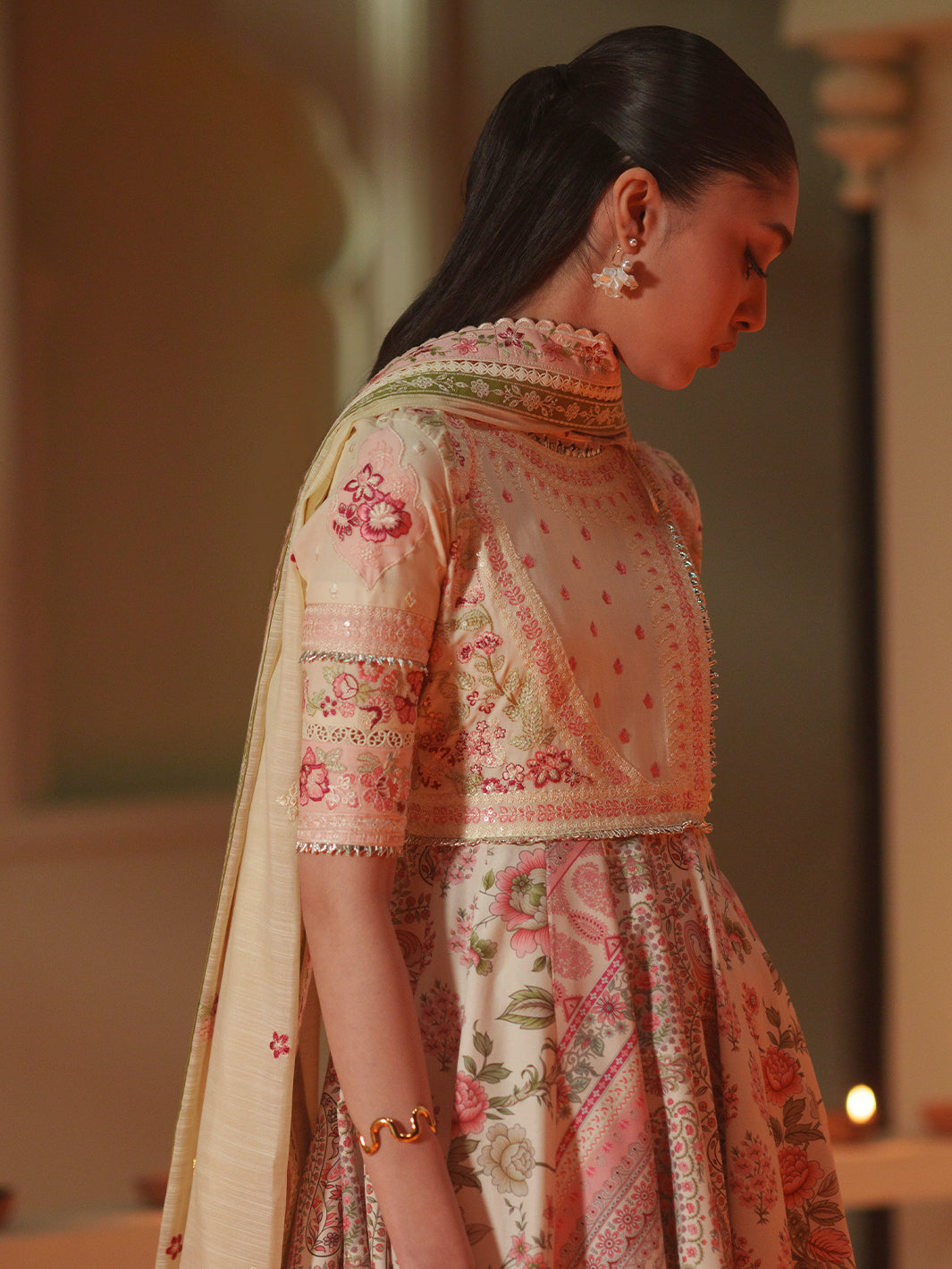 D-115-A | 3 PC Luxury Lawn