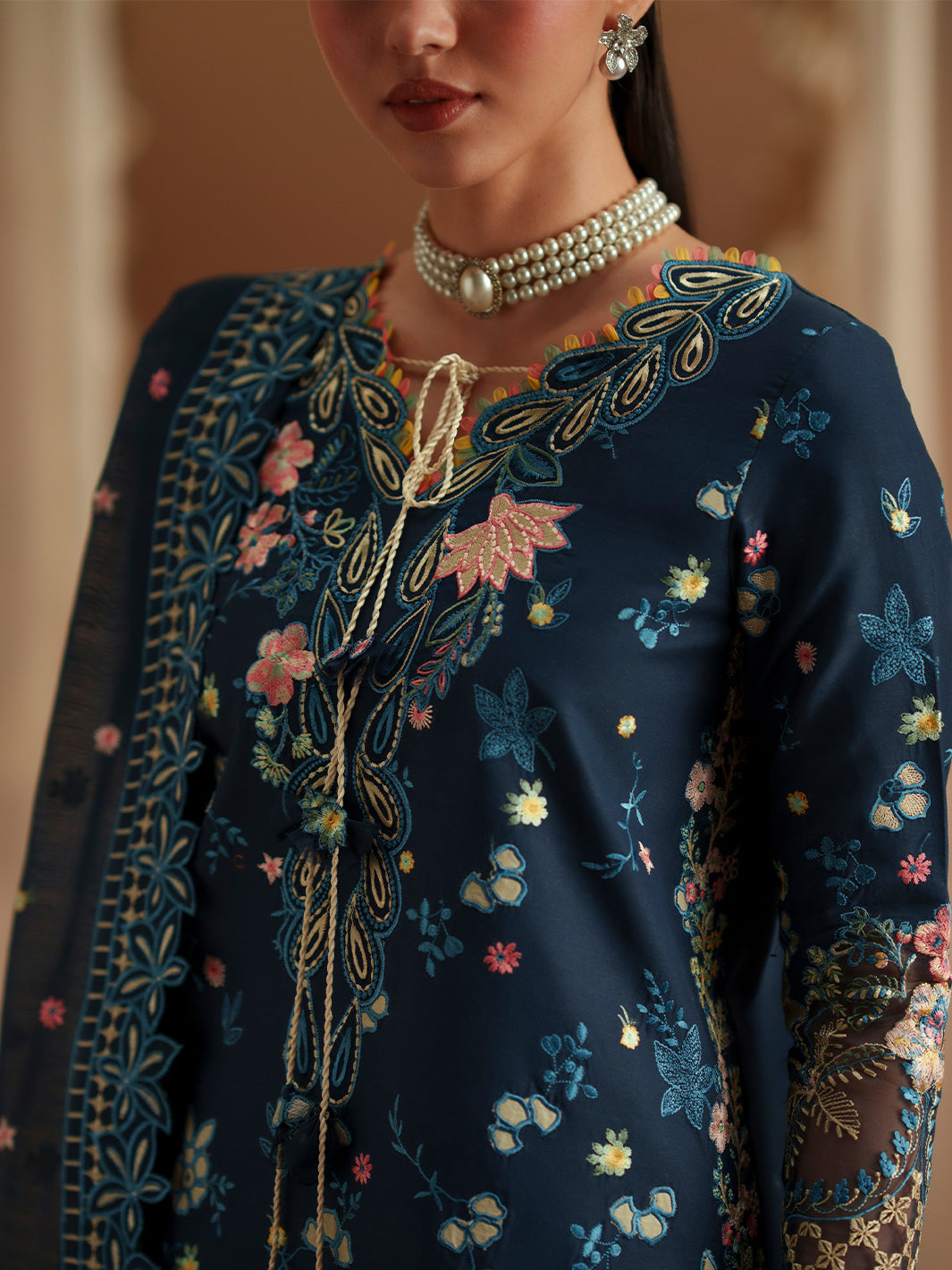 D-117-C | 3 PC Luxury Lawn