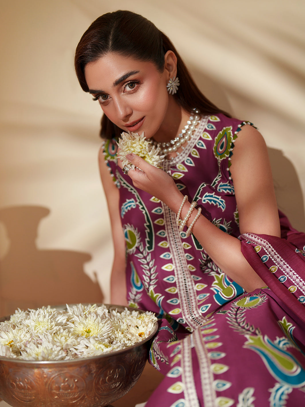 D-118-A | 3 PC Luxury Lawn