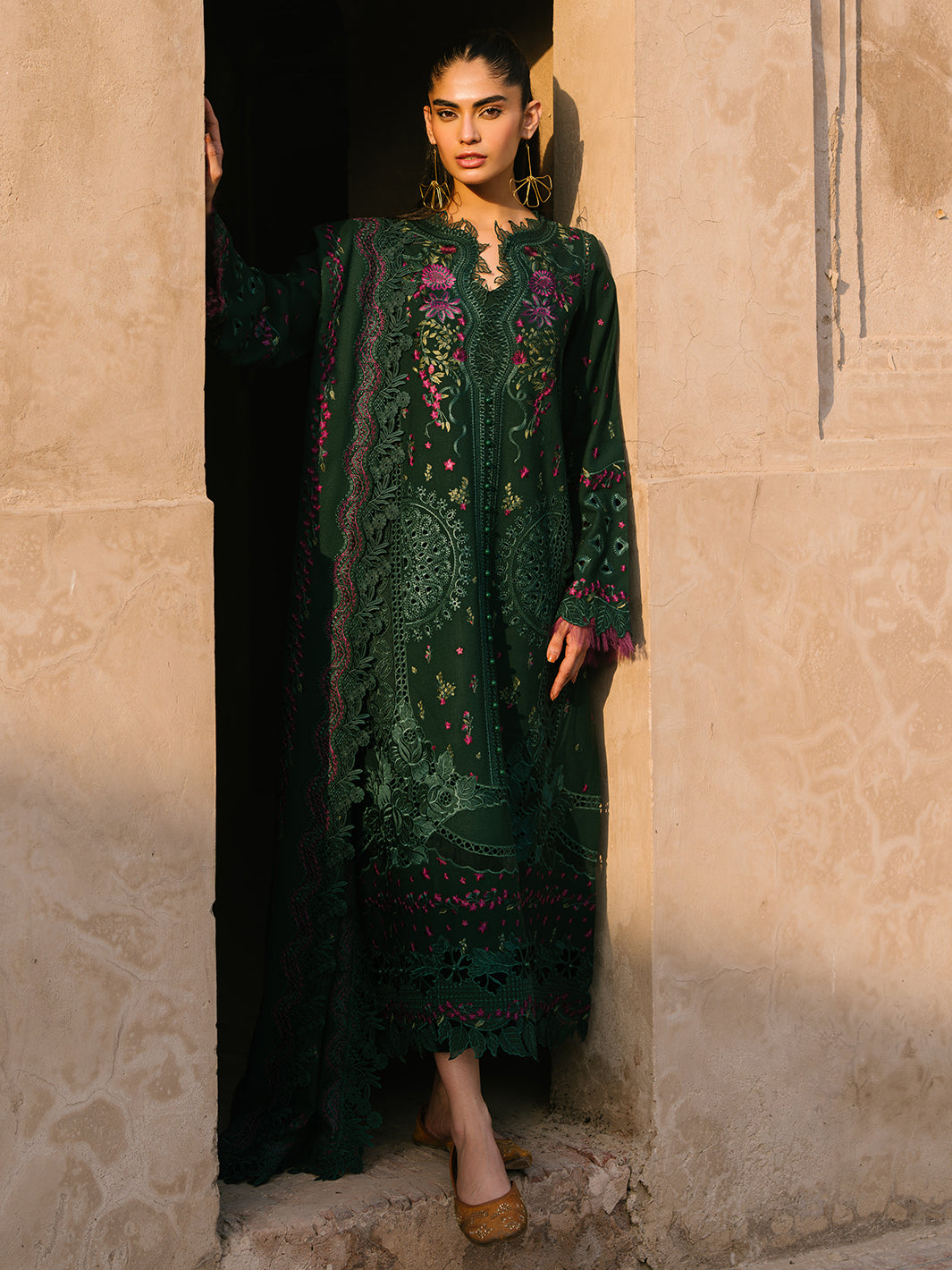 152 B | 3 PC Karandi | Gulabi Baagh Winter Collection | Winter Collection 