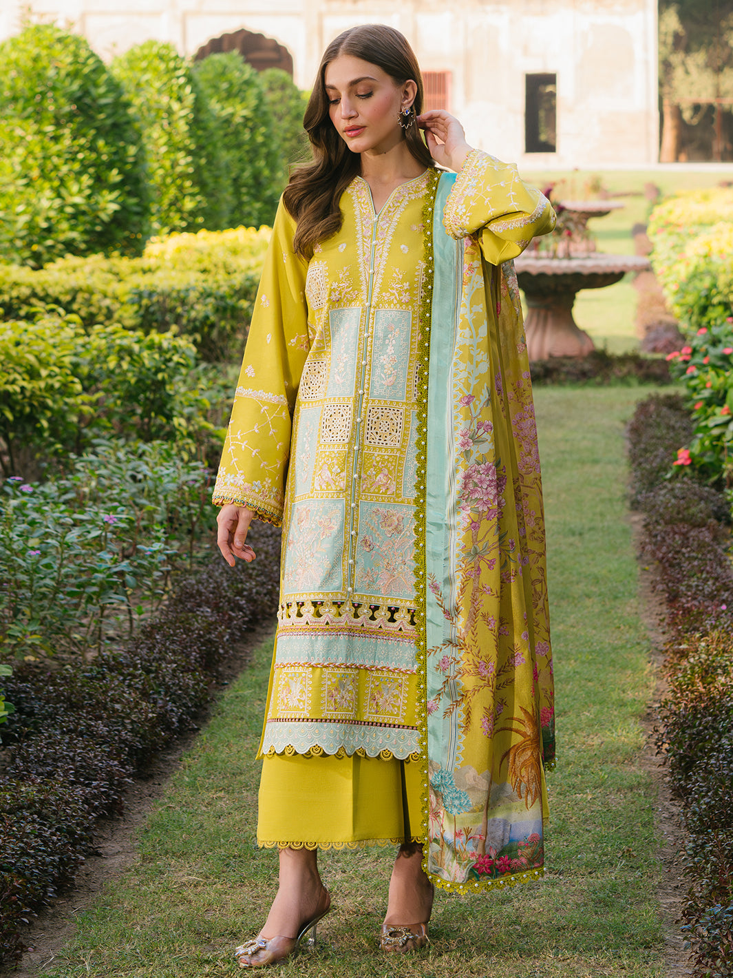 153 A | 3 PC Karandi | Gulabi Baagh Winter Collection | Winter Collection 