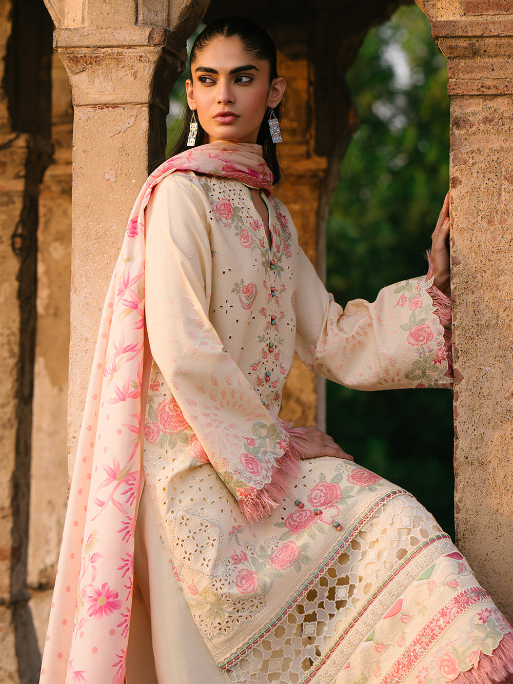 155 B | 3 PC Karandi | Gulabi Baagh Winter Collection | Winter Collection 