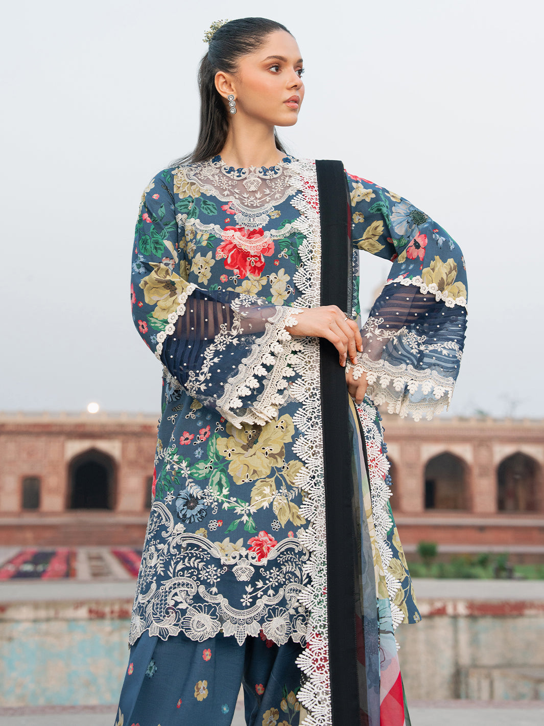 2081 - B | 3 PC Lawn