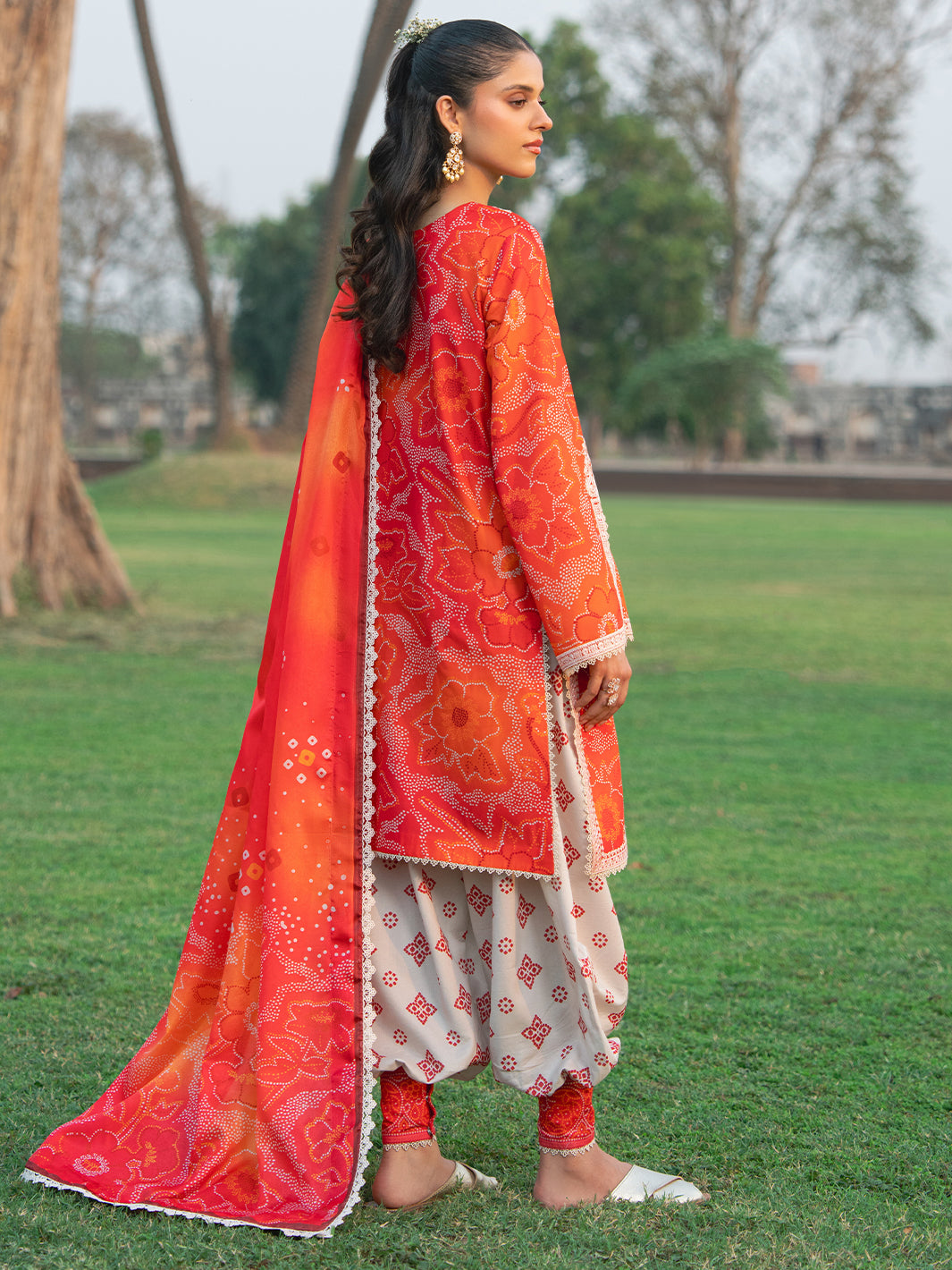 2084 - A | 3 PC Lawn