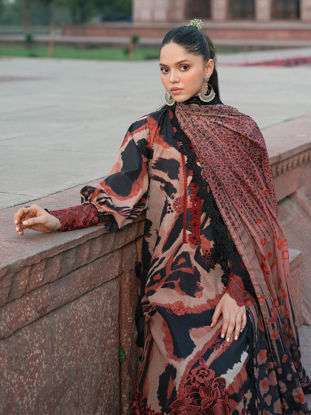 2086 - C | 3 PC Lawn