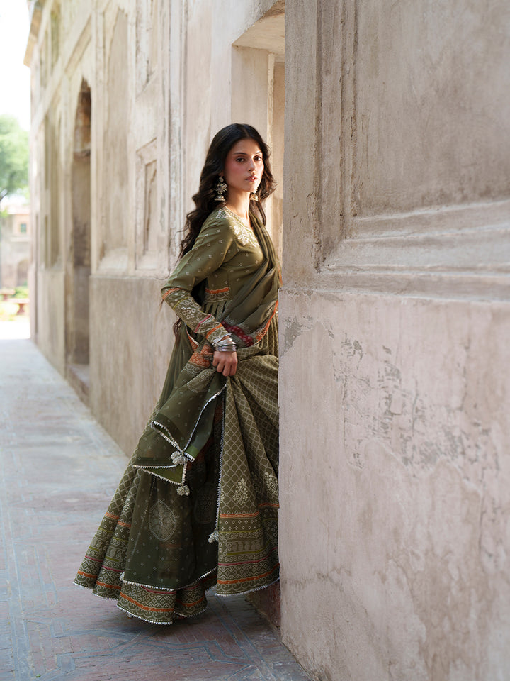 504-B | 3 PC Luxury Lawn