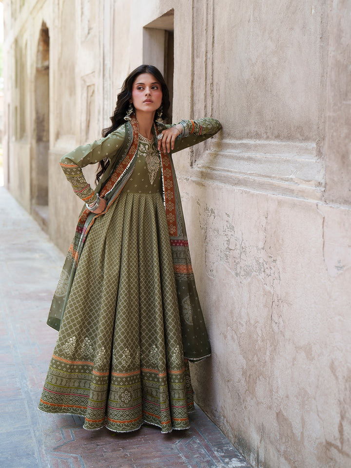 504-B | 3 PC Luxury Lawn