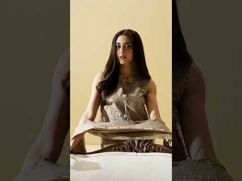 D-113-A | 3 PC Luxury Lawn